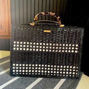 Brahmin Brand: Brahmin
The Mod Camille